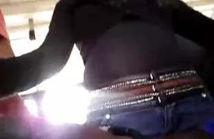 XXX जिज्ञासू मधली शोधणे निर्णय घेतला लिंग अतिथी