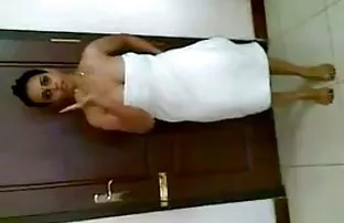 XXX एक stripper उघडले एक वन्य इच्छा त्याच्या नृत्य