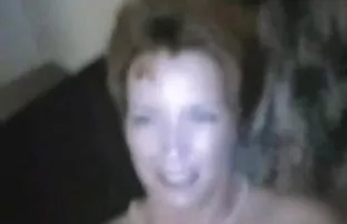 XXX दोन मित्र पाहिले, एक मुलगी आणि तिच्या संभोग आणि slits दोन सदस्य