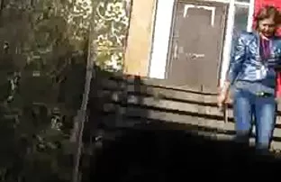 XXX Mulatto लॅटीना वर घडवणे जसजसे तिचे पाय समोर एक मोठा लंड पांढरा