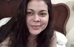 XXX दिली एक मित्र sunbathe पूल आणि लगेच त्याला धावा बेडरूममध्ये