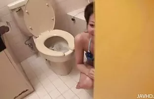 XXX नवीन भाडेकरी पाहिले शेजारी एक मादक साहित्य आणि fucked एक स्त्री गांड नितंब