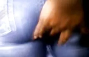 XXX गरम macho बेड मध्ये मजा येत दोन तापट मैत्रिणींना