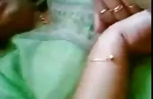 XXX मुलगी घेते पाय भरपूर वीर्य आपल्या प्रिय पत्नी