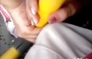 XXX अधीर प्रियकर दिली त्याच्या गालावर सोललेली आणि परत गरम लज्जतदार मैत्रीण