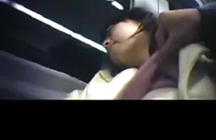 XXX प्रौढ आमंत्रित एक तरुण प्रियकर आणि संभोग त्याला तिच्या पती