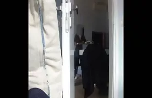 XXX म्हणतात मित्र आशियाई बाहेर काम, आणि ती fucked तिच्या मन-वर