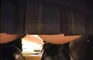 XXX संभोग दोन पिल्ले बाथरूम मध्ये क्लब