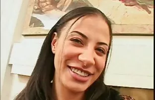 XXX Macho banged एक कामुक मुलगी रसाळ योनी एक कंडोम