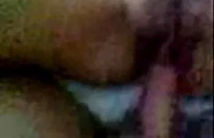 XXX माणूस संभोग शेजारी पत्नी जवळ पूल