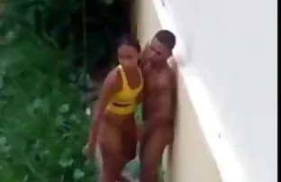 XXX तयार करण्यासाठी संघ, प्रशिक्षक fucked उठावदार उरोज असलेली दोन खेळाडू