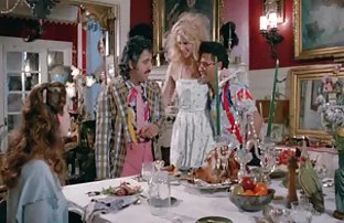 XXX लाल केस असलेल्या व्यक्ति अप्सरा टक्कल मदत करते लेखक प्राप्त करण्यासाठी प्रेरणा