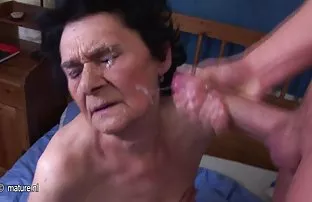 XXX तरूणी केसाळ मांजर सह famously spikes सह क्रूर हे वैशिष्ट्य यावेळी उपलब्ध