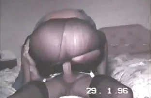 XXX एकाच वेळी एकाच मुलीशी दोघांनी सडपातळ redhead कुत्री काळा स्टॉकिंग्ज मध्ये