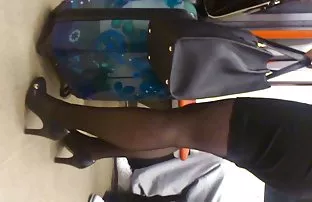 XXX Stepdaughter stepfather केले भेट देत, त्याला त्यांच्या राहील मध्ये पूर्ण प्रवेश