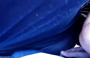 XXX उठावदार उरोज असलेली मालीश करणारी संतुष्ट कसे माहीत, त्याच्या ग्राहकांना