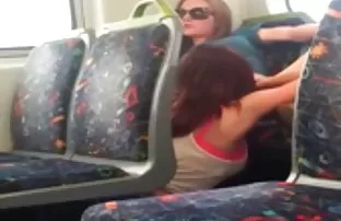 XXX Fucked स्वत: एक vibrator आणि तिला विचारले, प्रियकर संभोग करणे तिला शक्य तितक्या लवकर