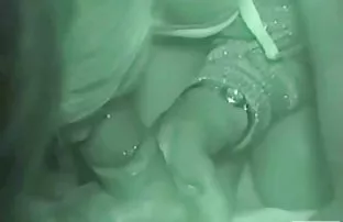 XXX लज्जास्पद मूर्ख प्रयत्न संभोग एक मुलगी बेड मध्ये