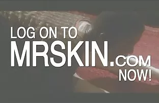 XXX प्रौढ आई विशाल स्तन वेक चे भूतकाळी रुप माणूस प्रेमळपणा आणि प्रेम