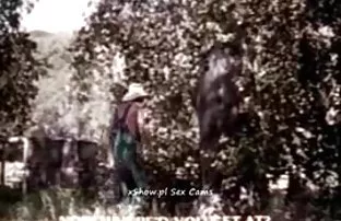 XXX Fucked सुंदर चिक दिला आणि तिला एक शॉवर वीर्य