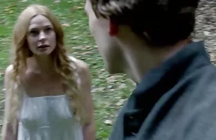 XXX तरूणी licks गांड नितंब bodybuilder