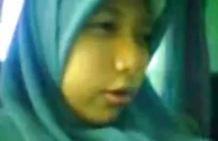 XXX कामौत्तेजित होणे पिक-अप fucked भ्रष्ट खूप लोकांना झवणारी बाई मध्ये shaved मांजर पूल अंतर्गत