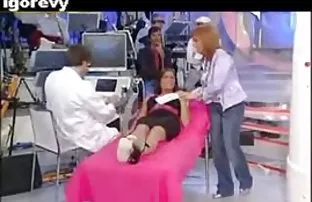 XXX सांगितले stepdaughter की मुष्टीमैथुन करण्यासाठी चांगले नाही त्याच्या विशाल बूल्ला