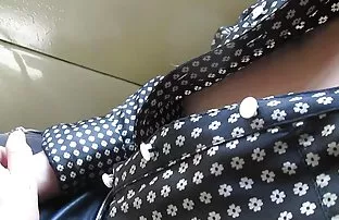 XXX मदत एक सुंदर मुलगी मध्ये एक कठीण परिस्थिती आणि ब्लॉकला अप fucked