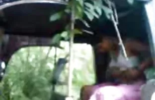 XXX मान्य साठी प्रथमच गुदद्वारासंबंधीचा सेक्स करायचा प्रयत्न करा शेजारी