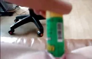 XXX माणूस घेतला the wall group दाट तपकिरी रंगाचा केसाची व्यक्ती