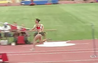 XXX गोंडस लॅटीना तपकिरी स्तनाग्र संभोग घराबाहेर